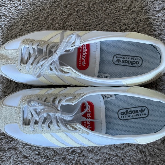 NEW Authentic Adidas Women’s Athletic Shoes Size 9 - Picture 14 of 16